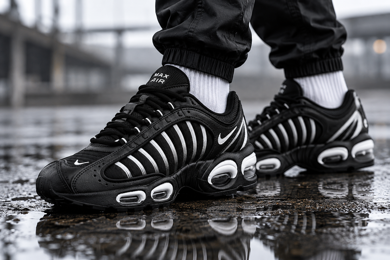 Nike Air Max Tailwind IV — на ноге